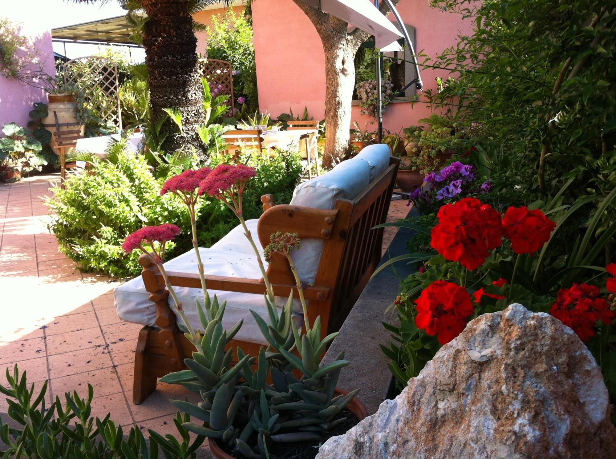 לינה וארוחת בוקר טראפיטלו Il Giardino Segreto מראה חיצוני תמונה