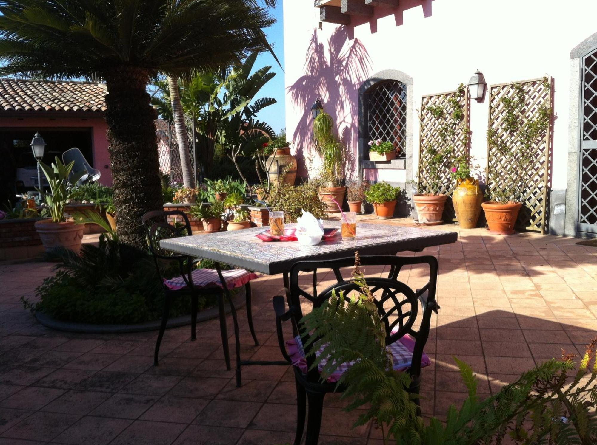 לינה וארוחת בוקר טראפיטלו Il Giardino Segreto חדר תמונה
